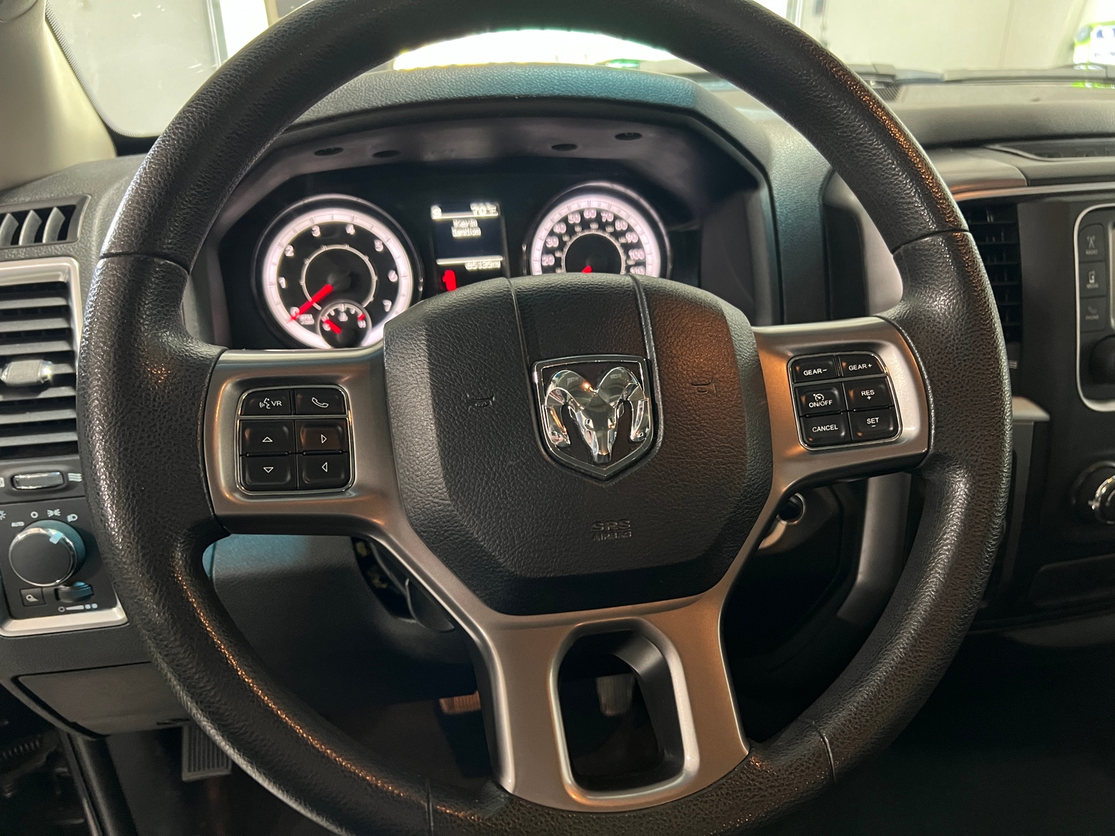Thumbnail: 2021 RAM 1500 Classic - 5