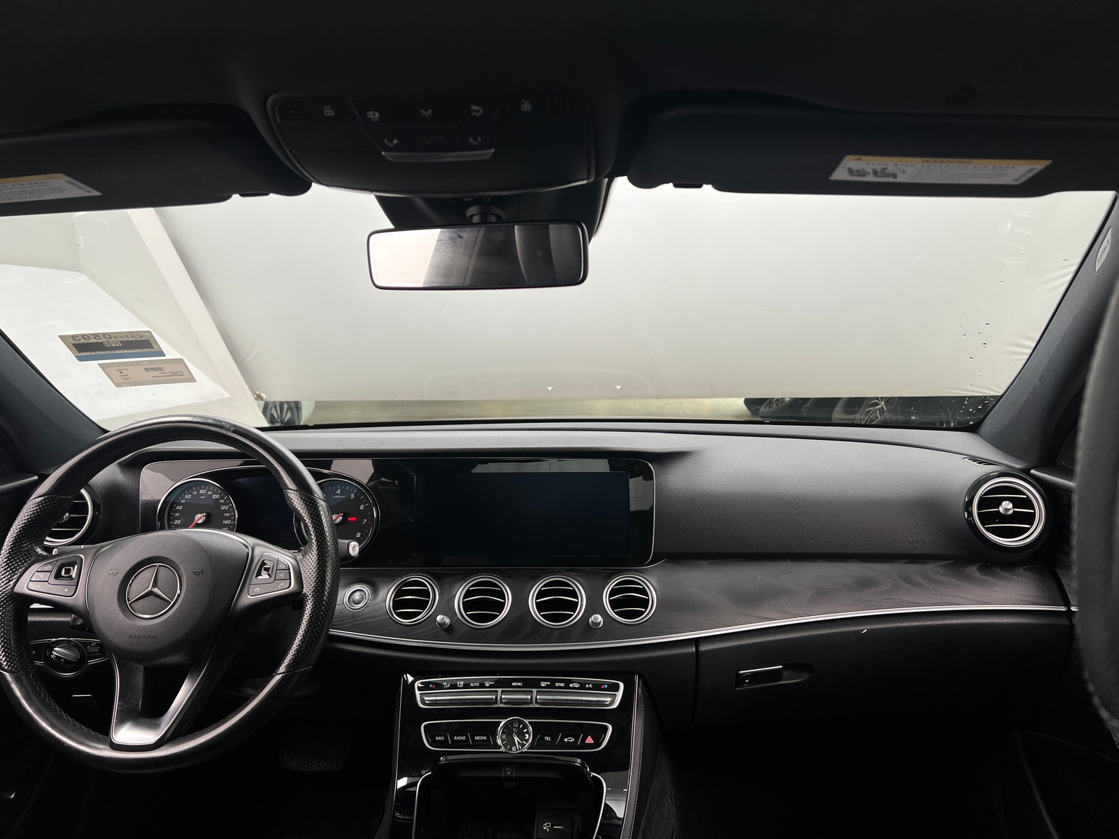 Thumbnail: 2017 Mercedes-Benz E-Class - 2
