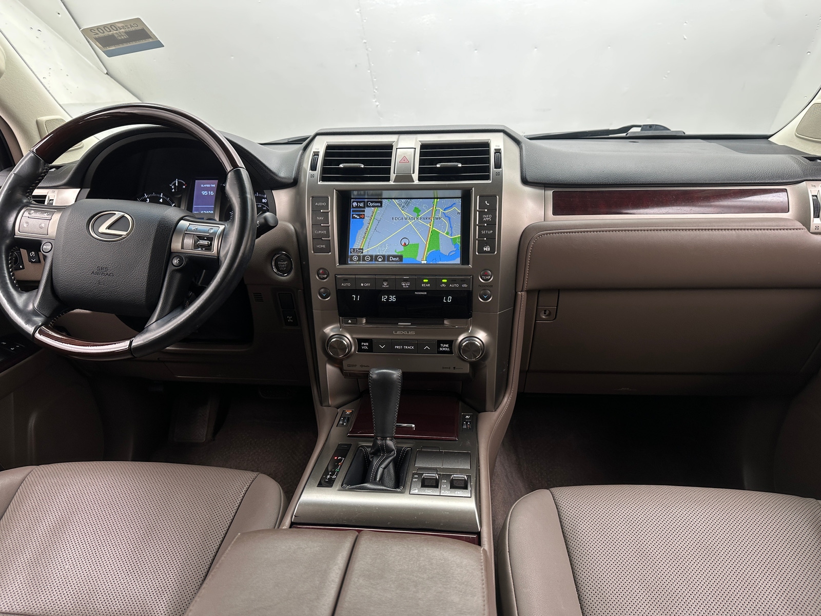Thumbnail: 2019 Lexus GX - 2