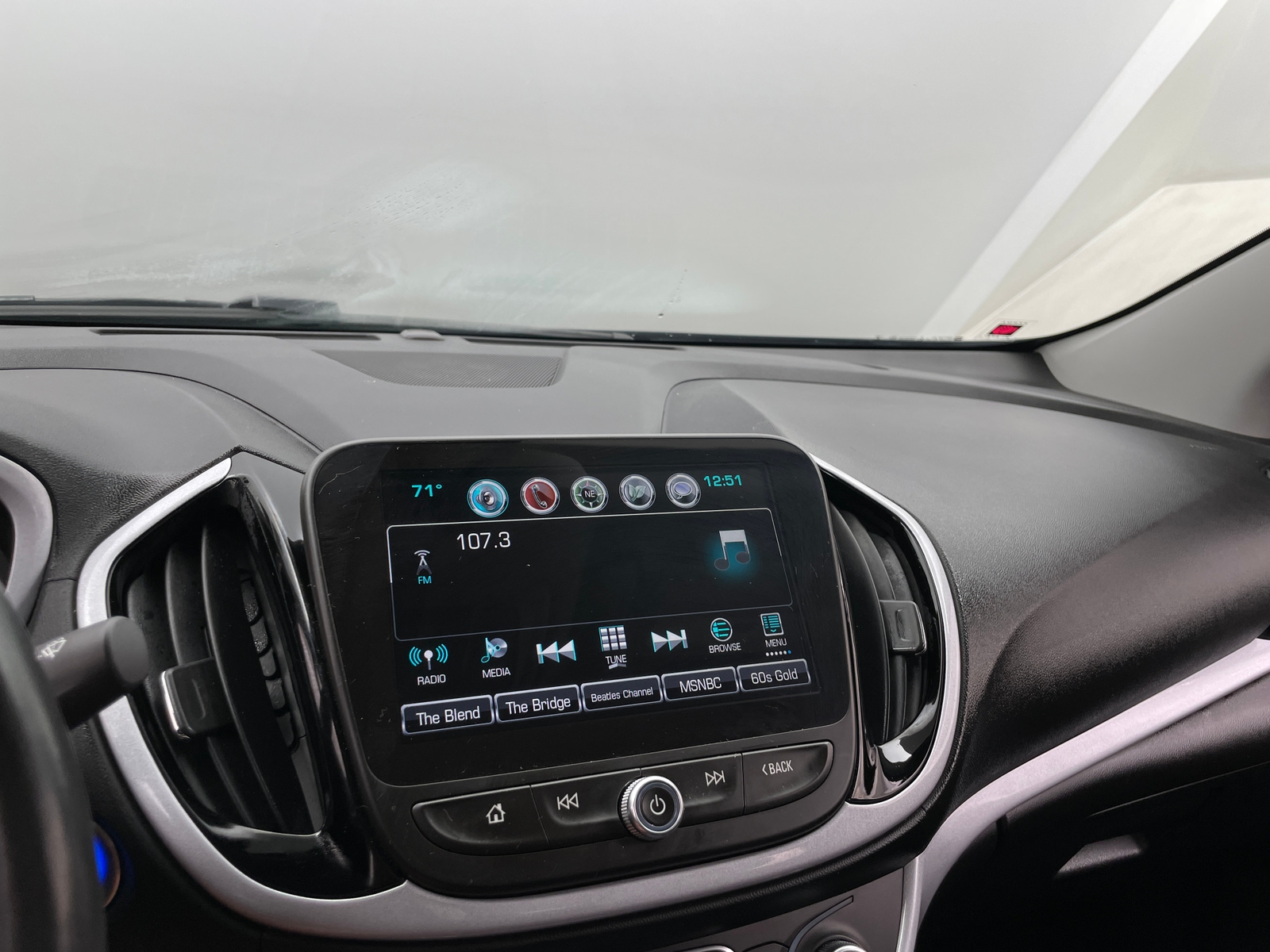 Thumbnail: 2018 Chevrolet Volt - 4
