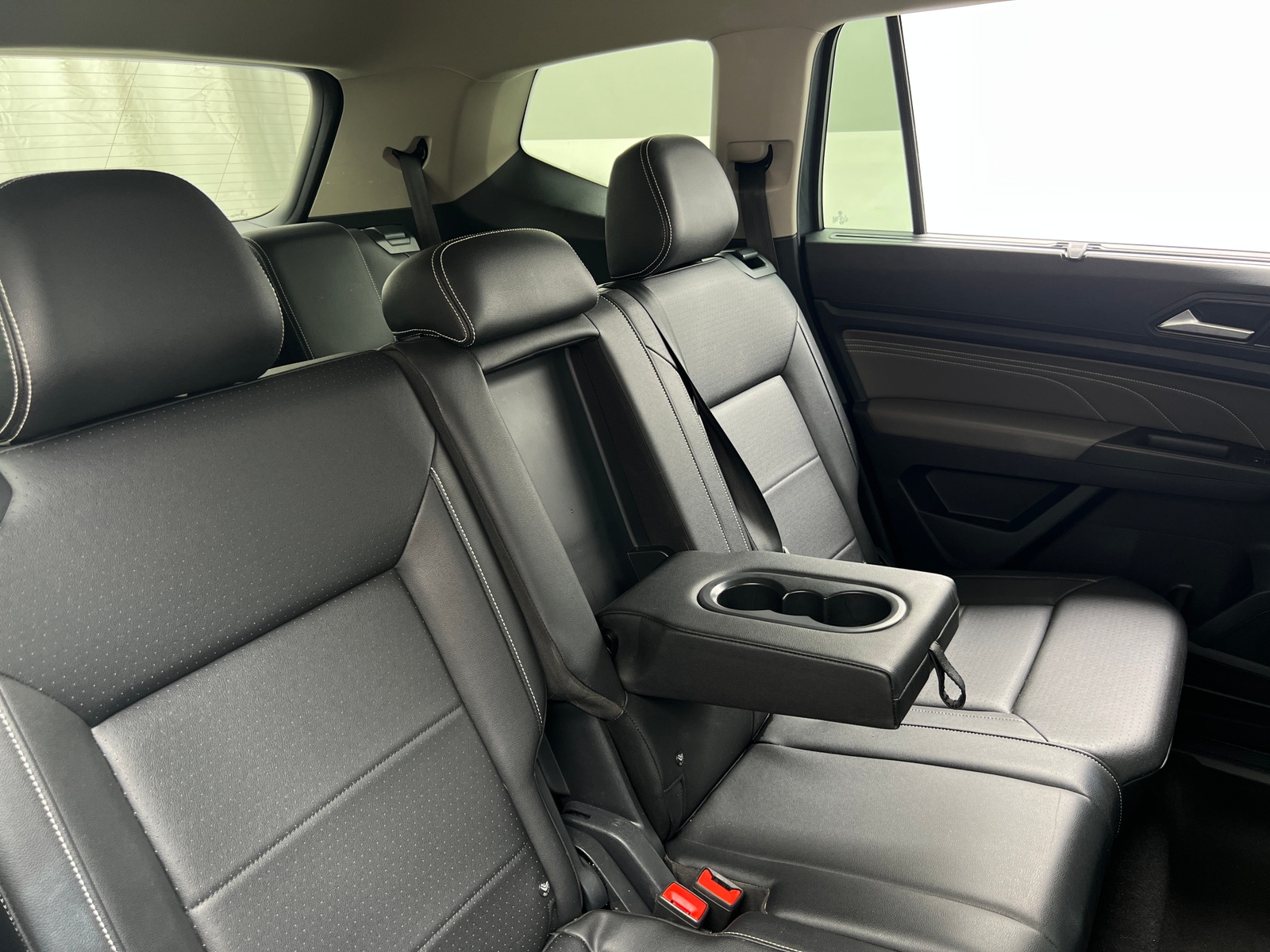 Thumbnail: 2023 Volkswagen Atlas - 5
