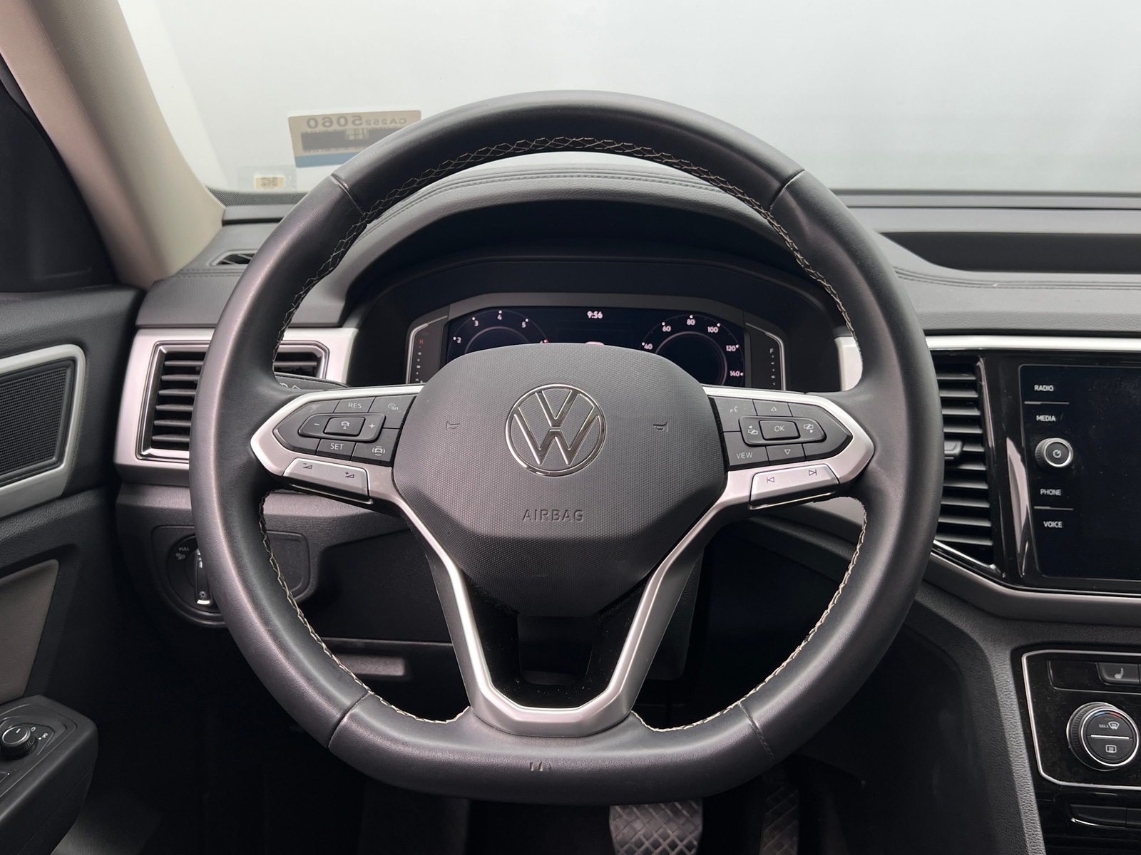 Thumbnail: 2023 Volkswagen Atlas - 4