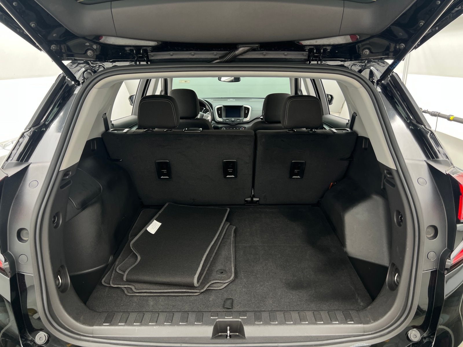 Thumbnail: 2024 GMC Terrain - 7
