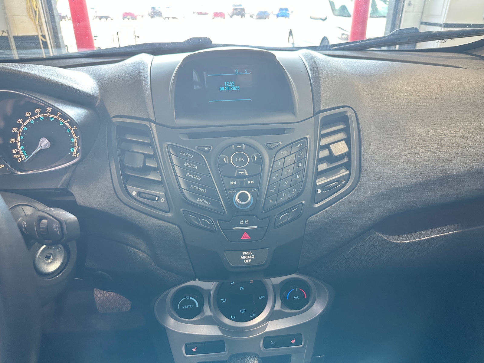 Thumbnail: 2016 Ford Fiesta - 4
