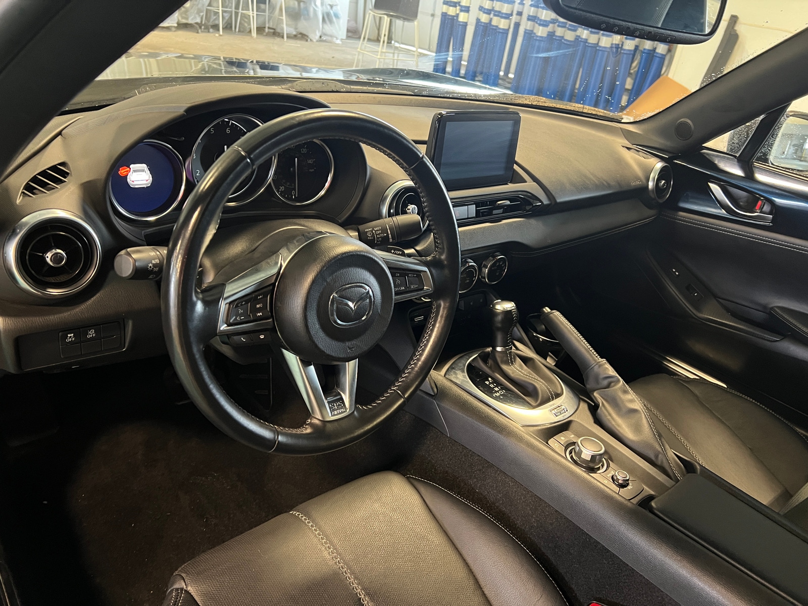Thumbnail: 2022 Mazda MX-5 Miata - 2