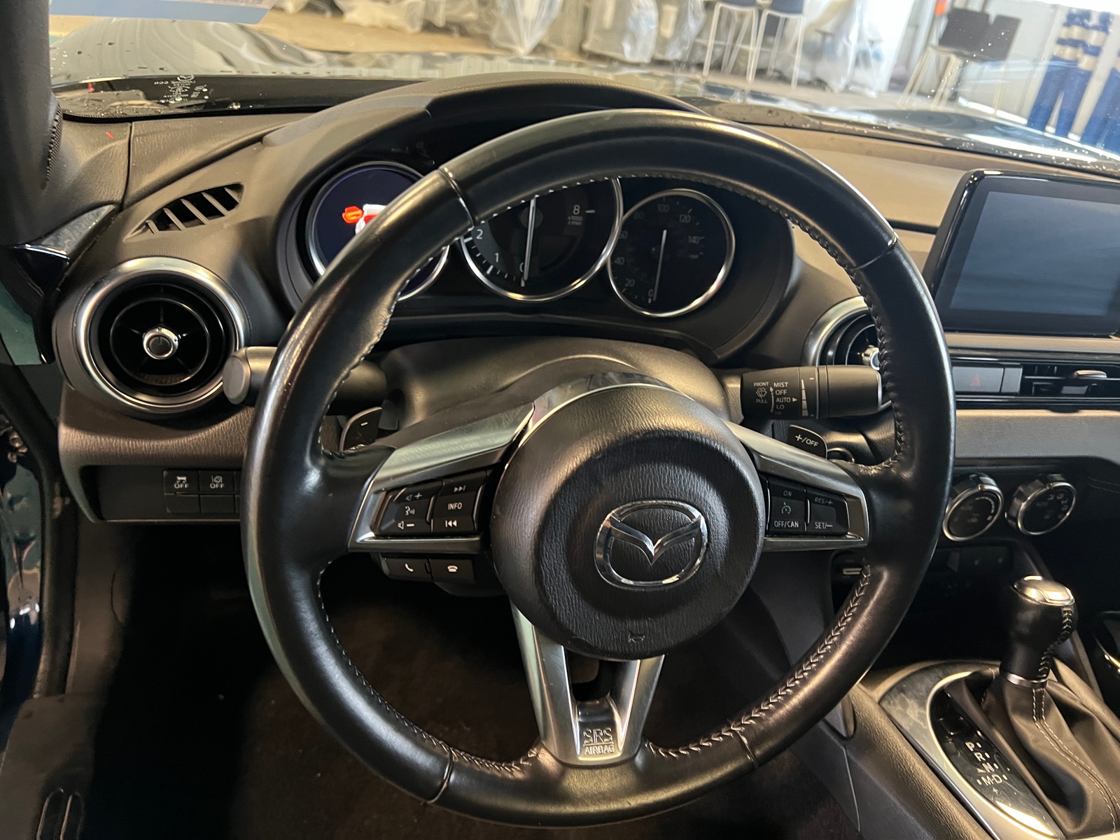 Thumbnail: 2022 Mazda MX-5 Miata - 4