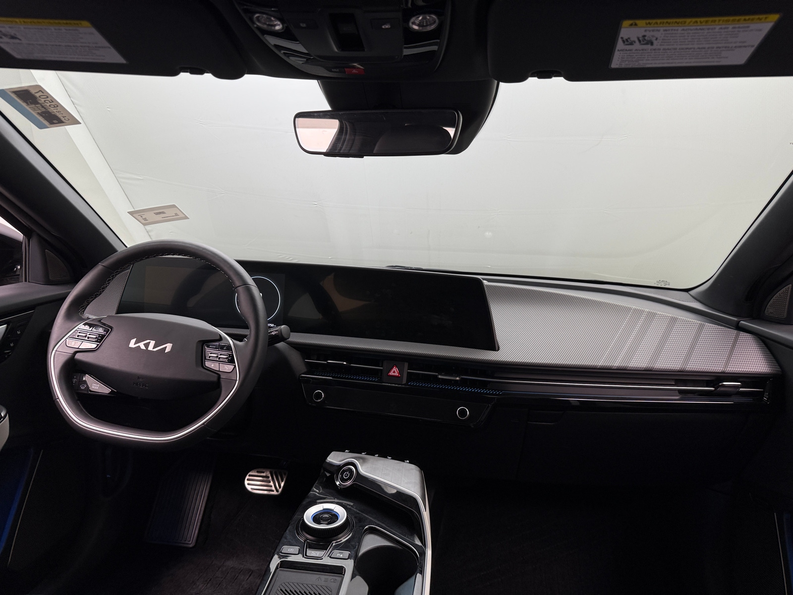 Thumbnail: 2023 Kia EV6 - 2