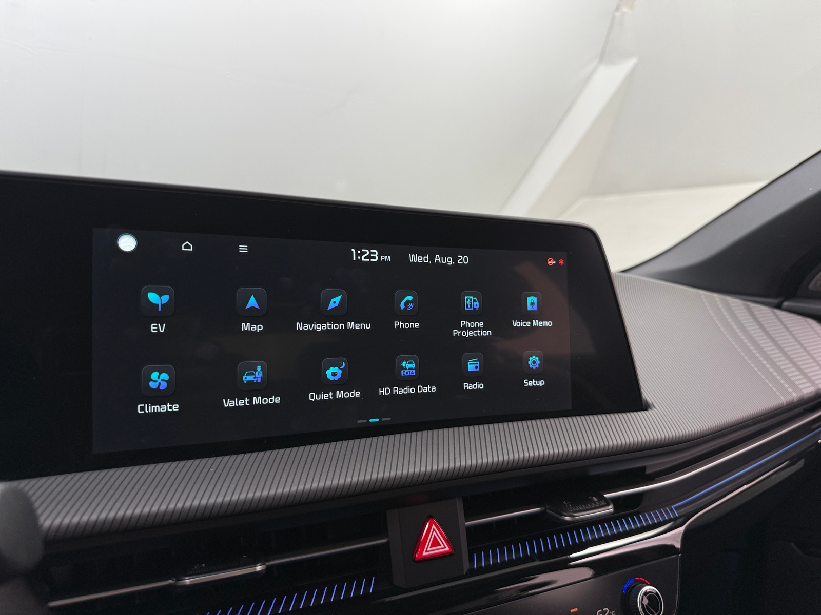 Thumbnail: 2023 Kia EV6 - 3