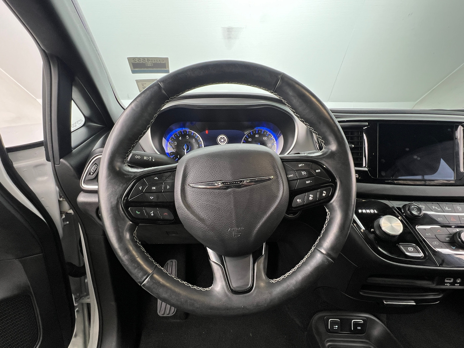 Thumbnail: 2019 Chrysler Pacifica - 5