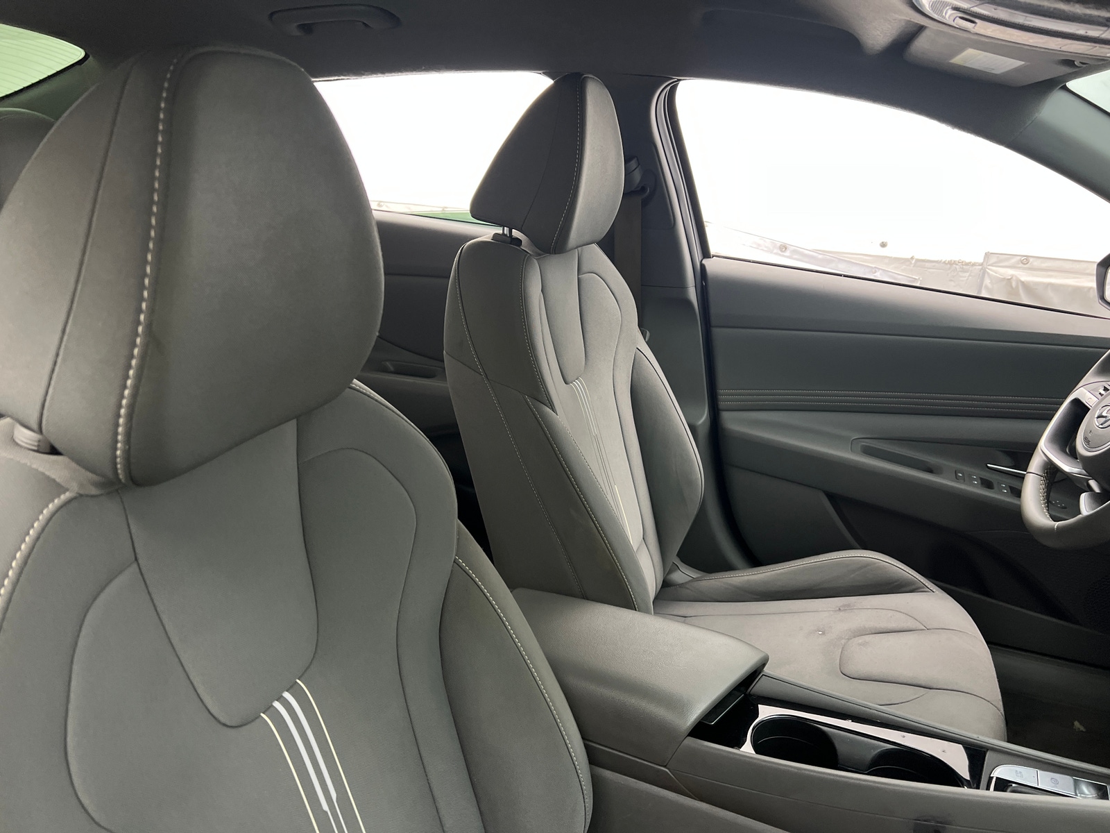 Thumbnail: 2023 Hyundai Elantra - 2