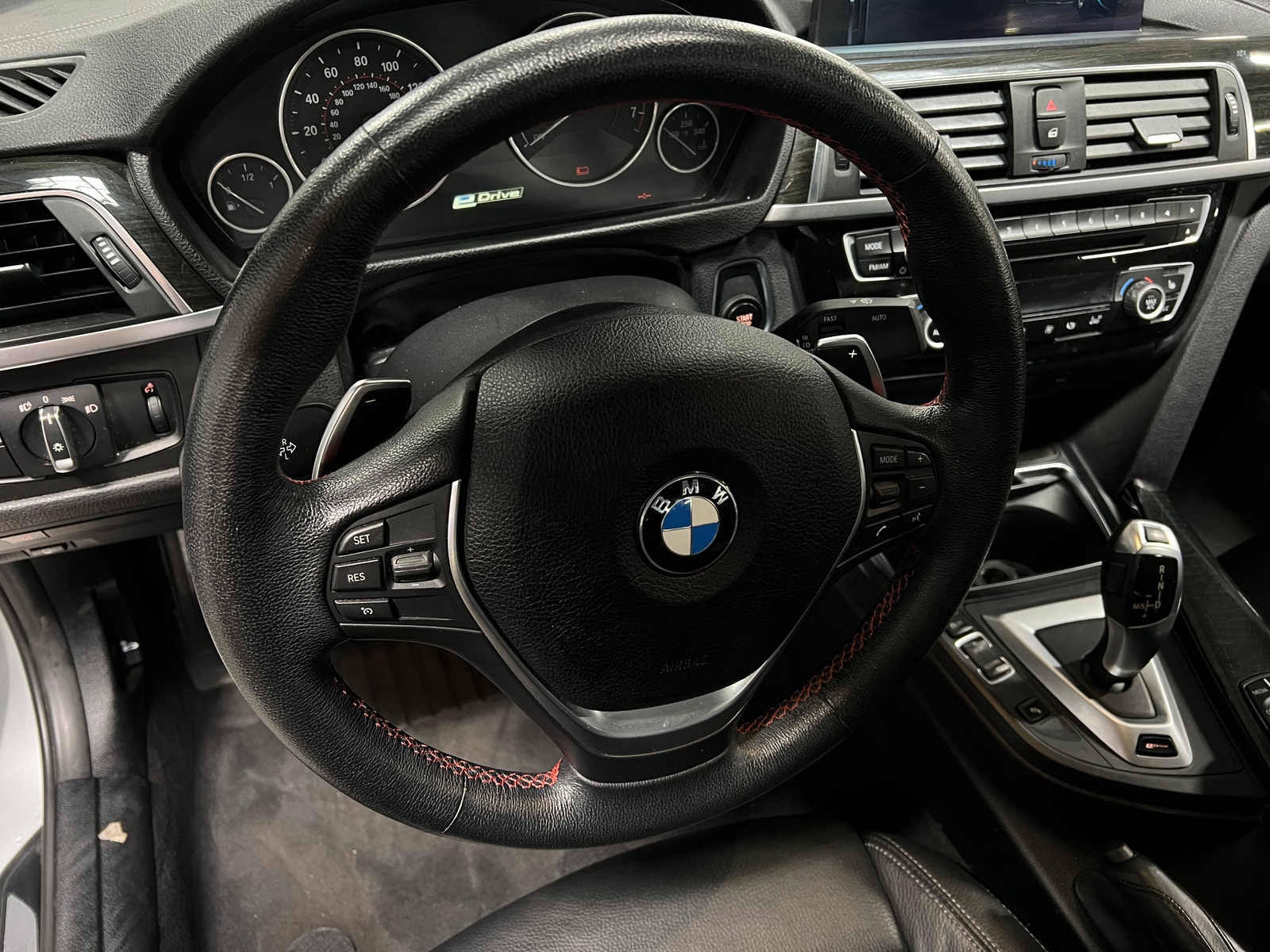 Thumbnail: 2018 BMW 3 Series - 4