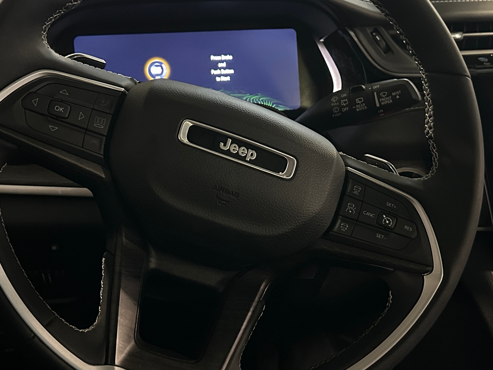 Thumbnail: 2022 Jeep Grand Cherokee - 4
