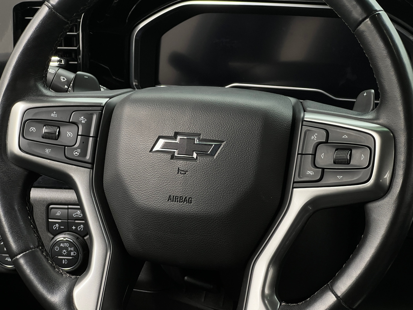 Thumbnail: 2022 Chevrolet Silverado 1500 - 5