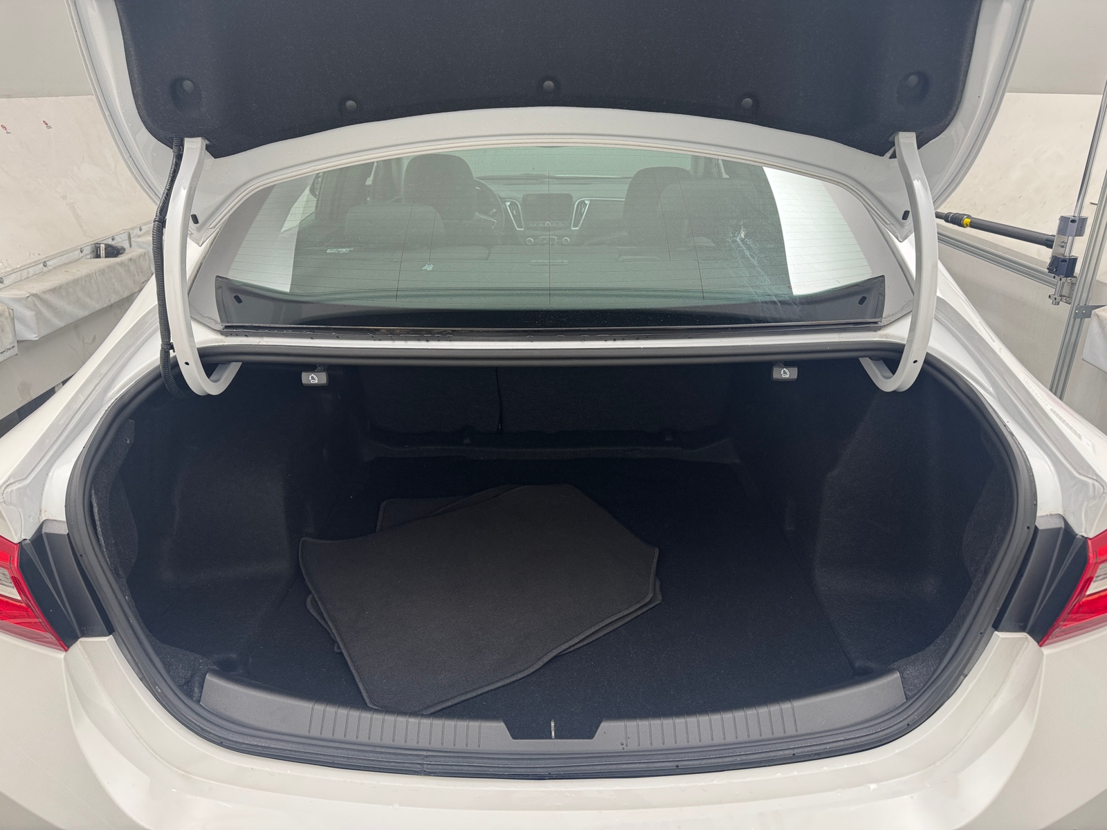 Thumbnail: 2023 Chevrolet Malibu - 7