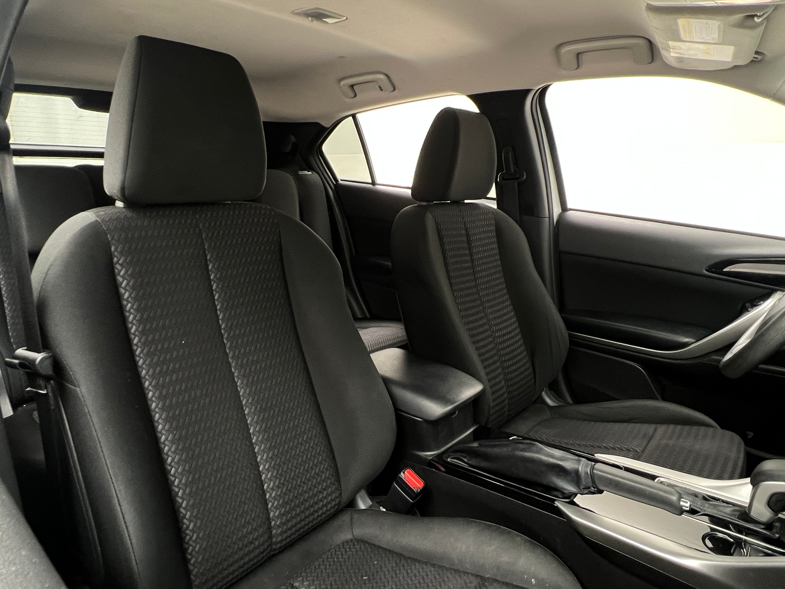 Thumbnail: 2019 Mitsubishi Eclipse Cross - 2