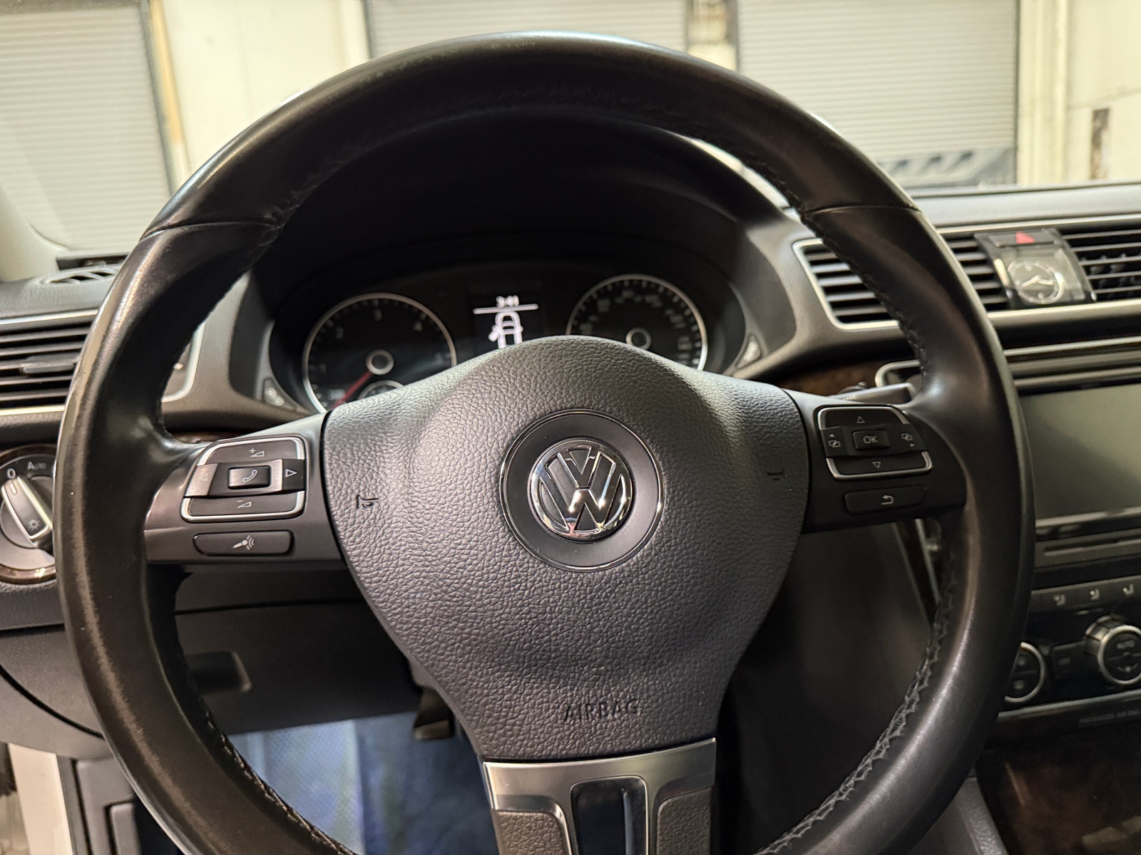 Thumbnail: 2014 Volkswagen Passat - 4