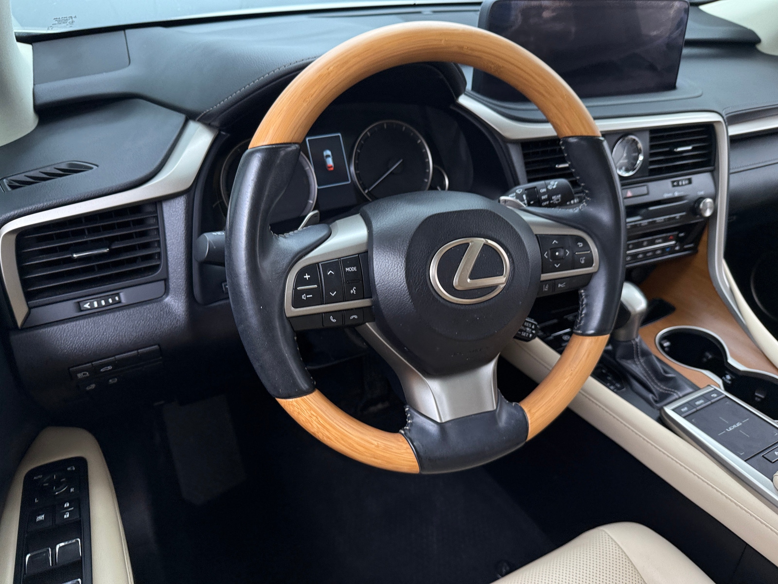 Thumbnail: 2021 Lexus RX - 4