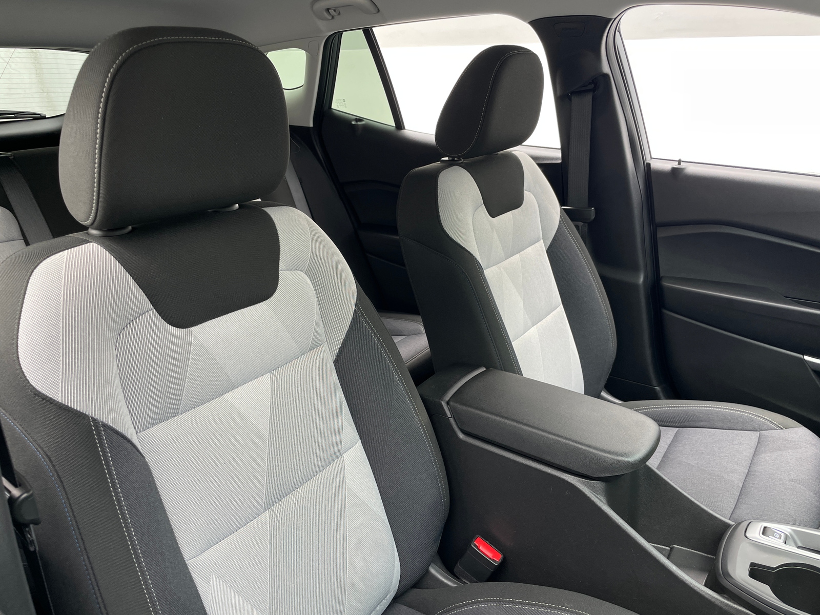 Thumbnail: 2025 Chevrolet Trax - 2
