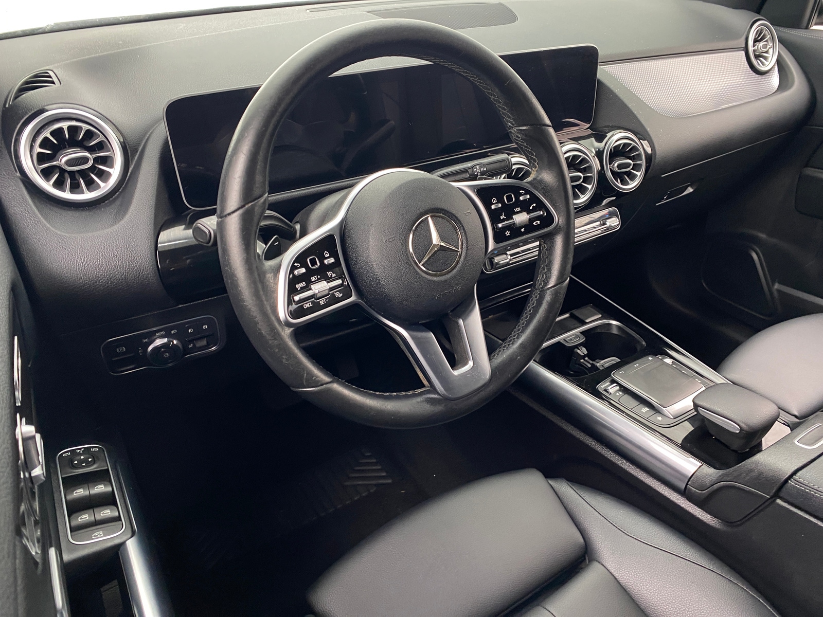 Thumbnail: 2021 Mercedes-Benz GLA - 2