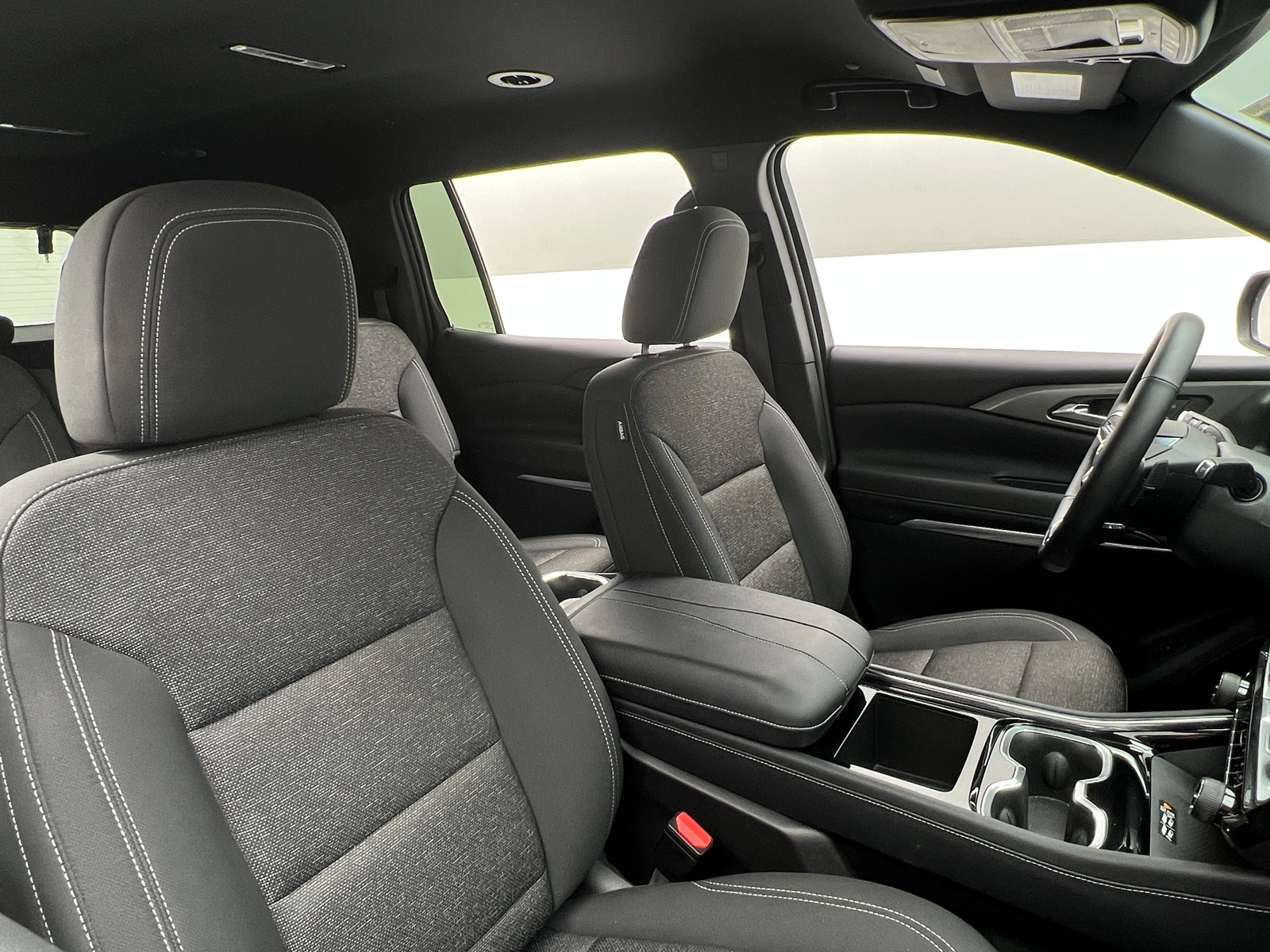Thumbnail: 2025 Chevrolet Traverse - 2
