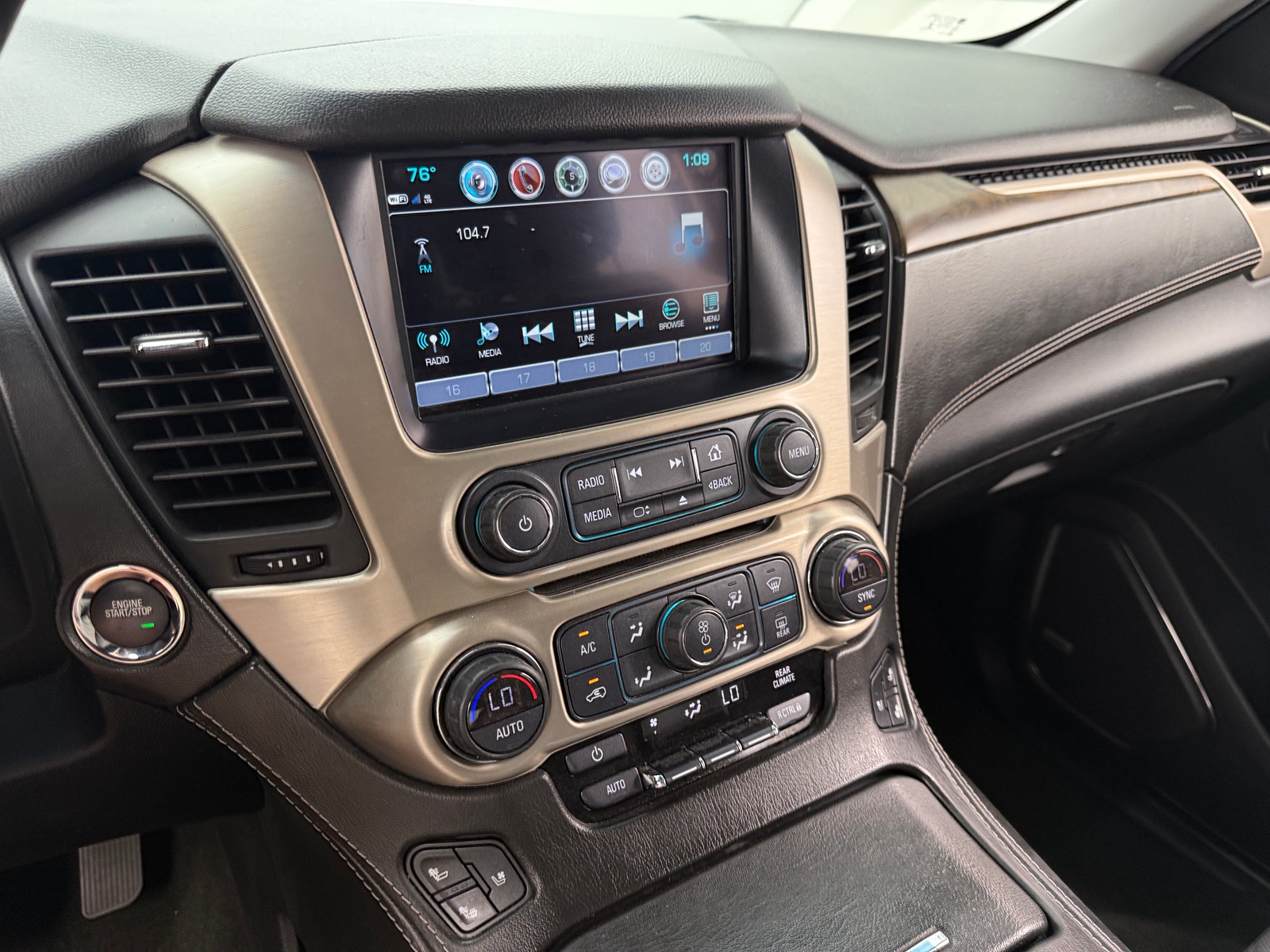 Thumbnail: 2018 GMC Yukon - 3