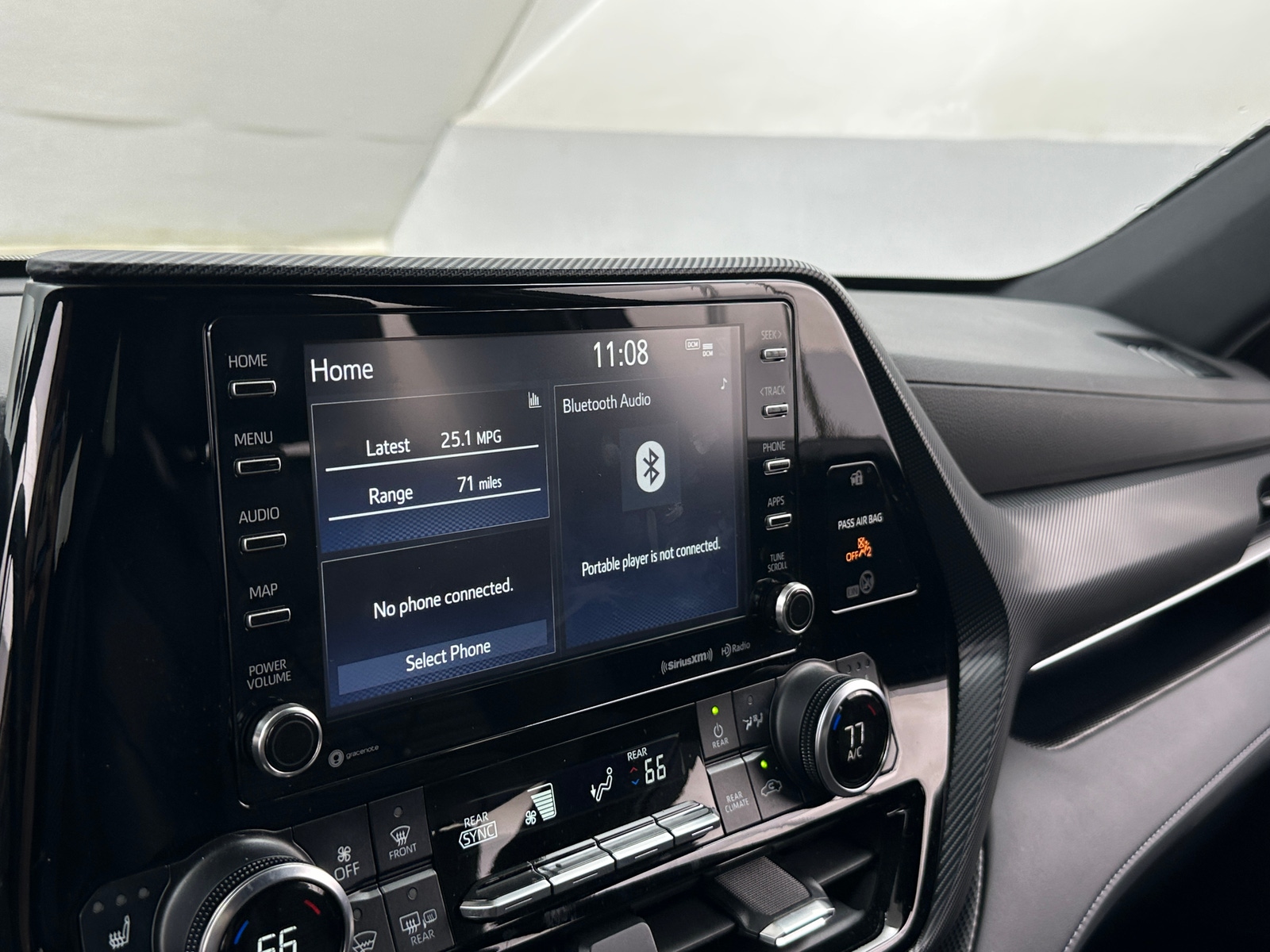 Thumbnail: 2022 Toyota Highlander - 3