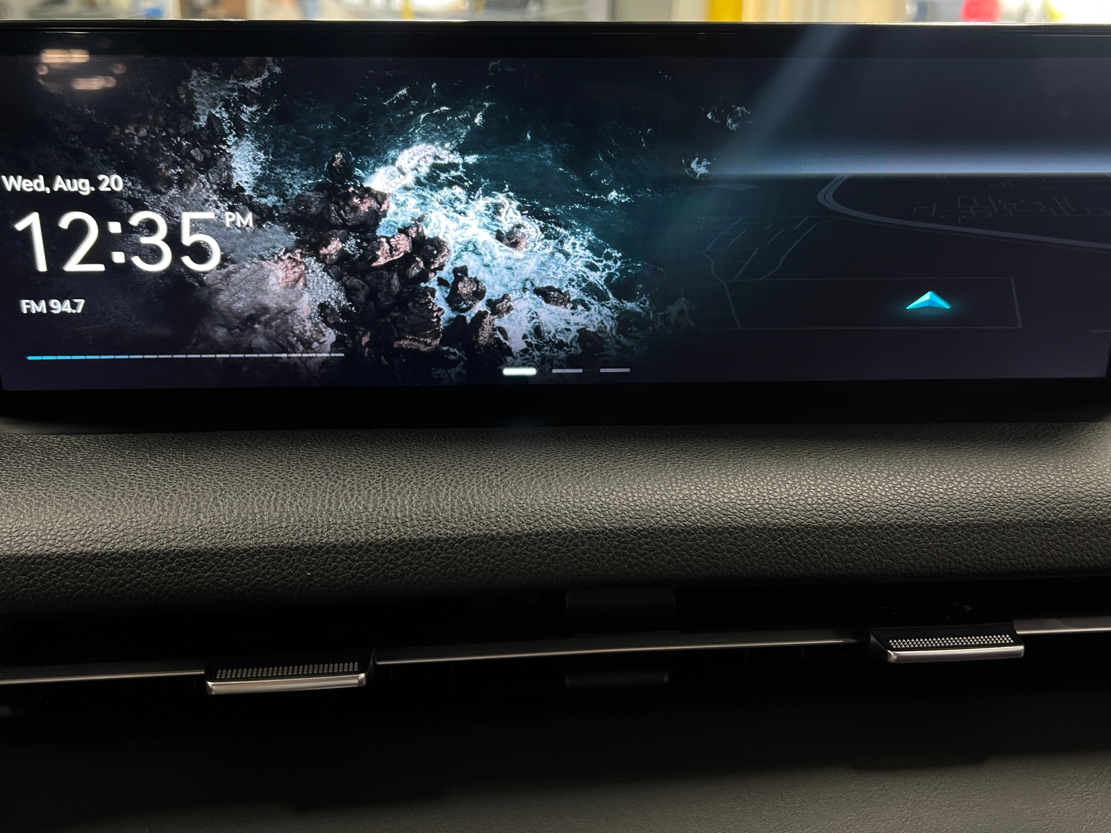 Thumbnail: 2025 Genesis GV70 - 3