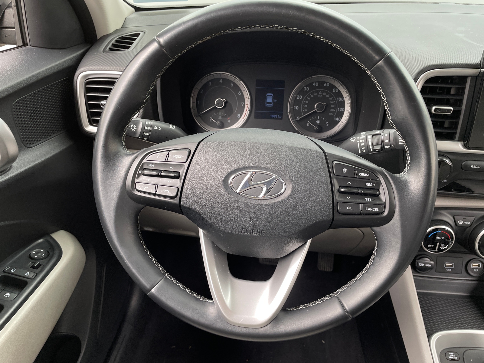 Thumbnail: 2021 Hyundai Venue - 5