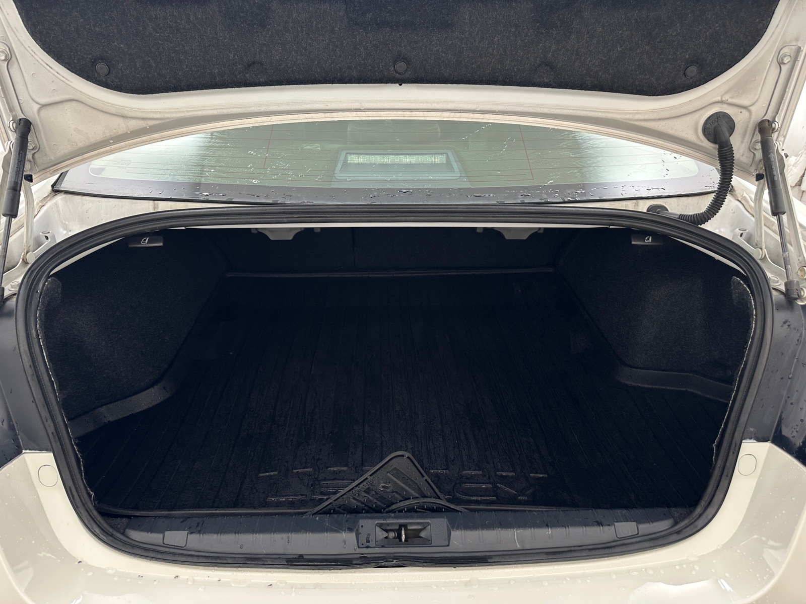 Thumbnail: 2016 Subaru Legacy - 6