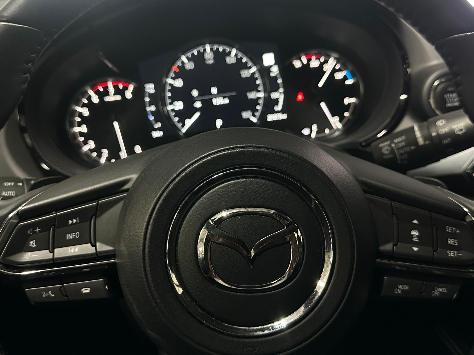 Thumbnail: 2022 Mazda CX-9 - 4