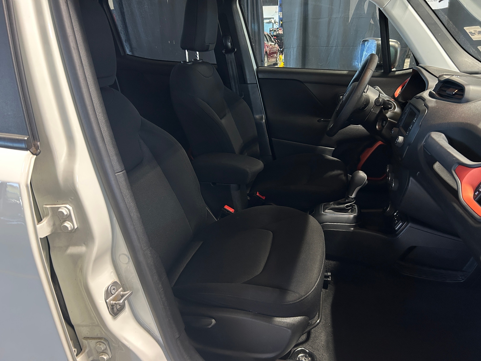 Thumbnail: 2018 Jeep Renegade - 2