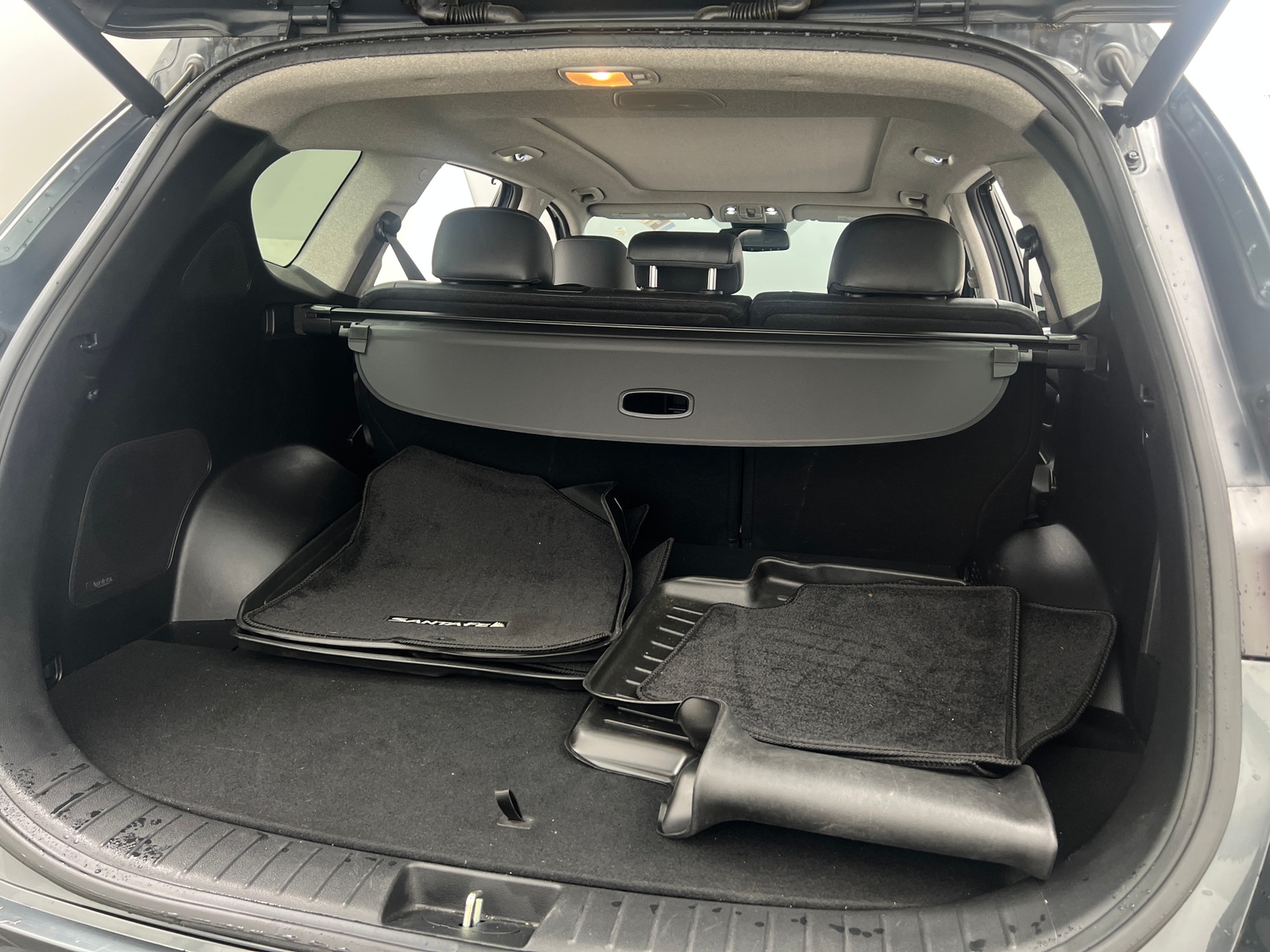 Thumbnail: 2019 Hyundai Santa Fe - 6