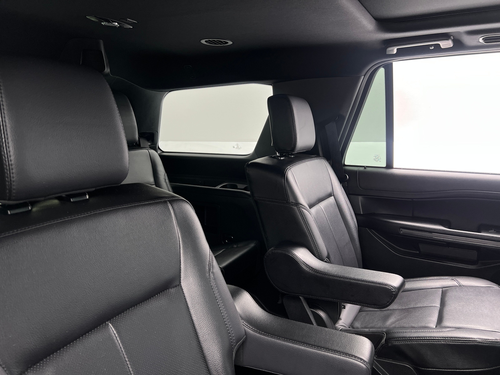 Thumbnail: 2021 Ford Expedition - 6