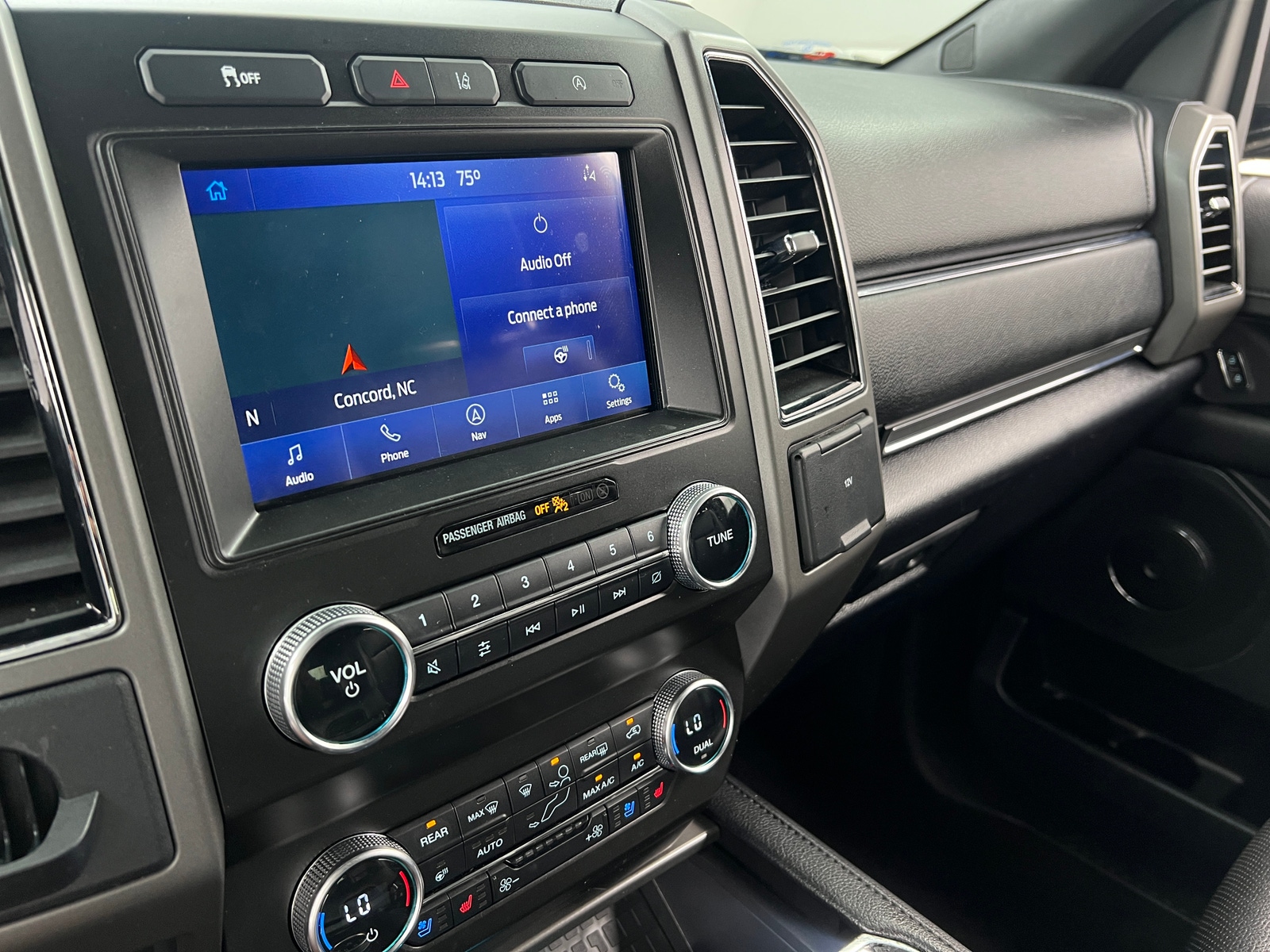 Thumbnail: 2021 Ford Expedition - 4