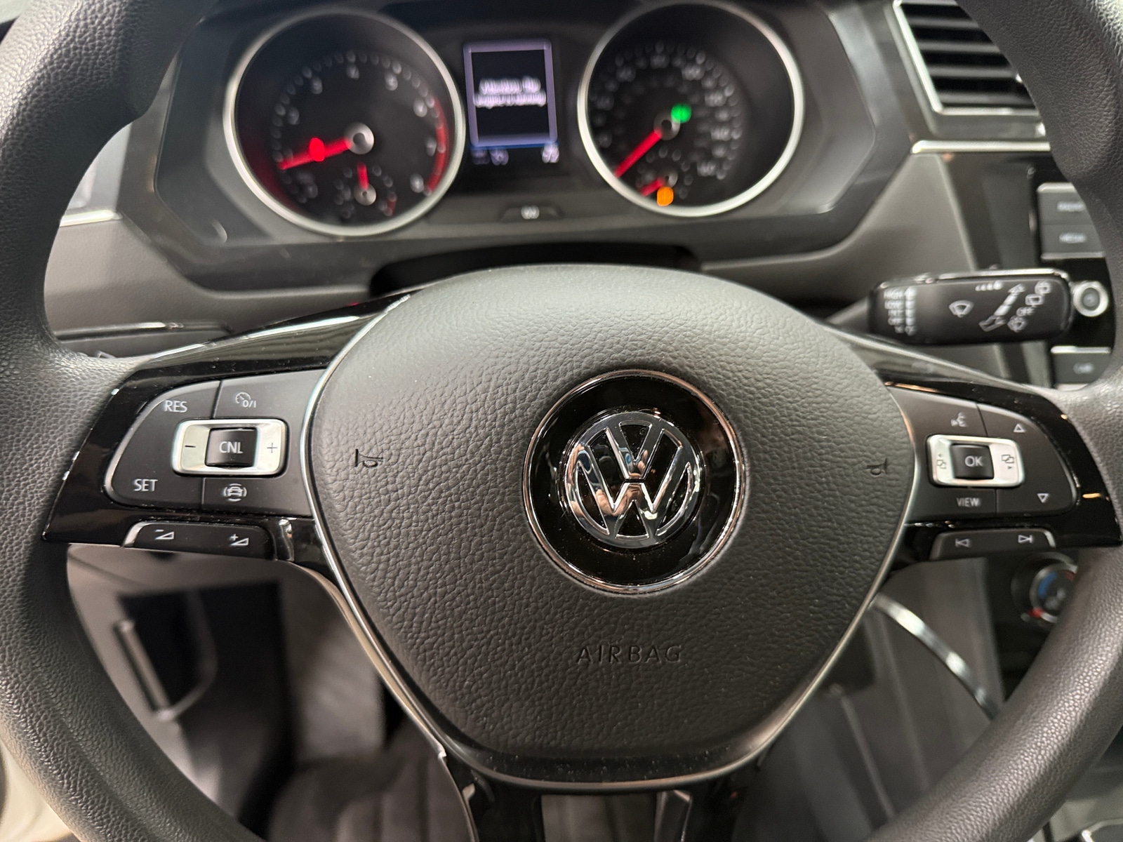 Thumbnail: 2019 Volkswagen Tiguan - 5