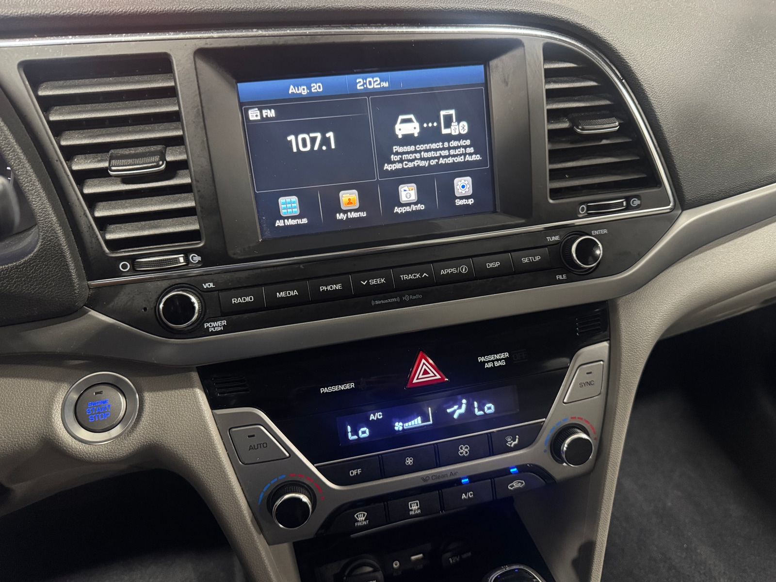 Thumbnail: 2017 Hyundai Elantra - 4