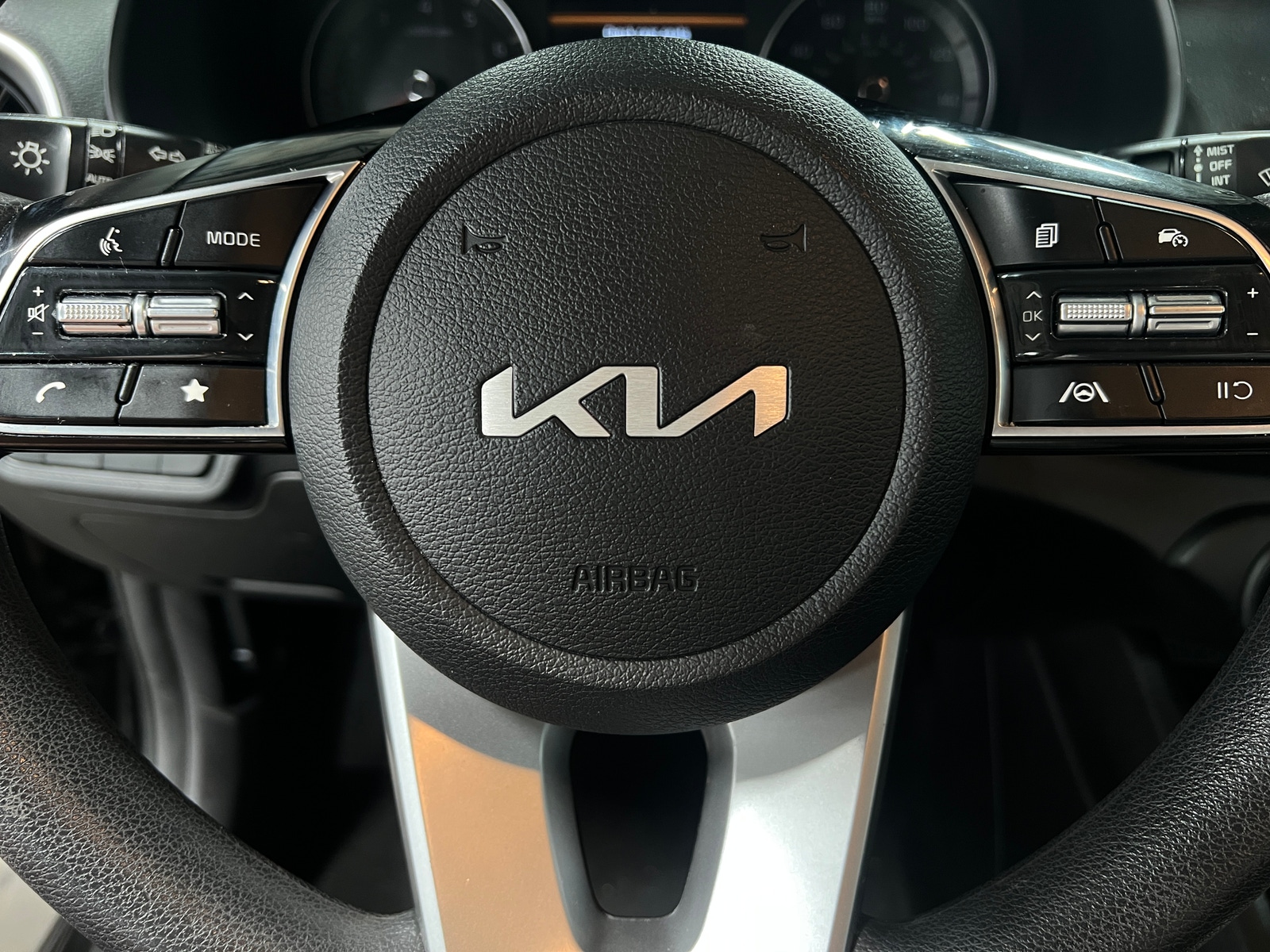 Thumbnail: 2022 Kia Forte - 5