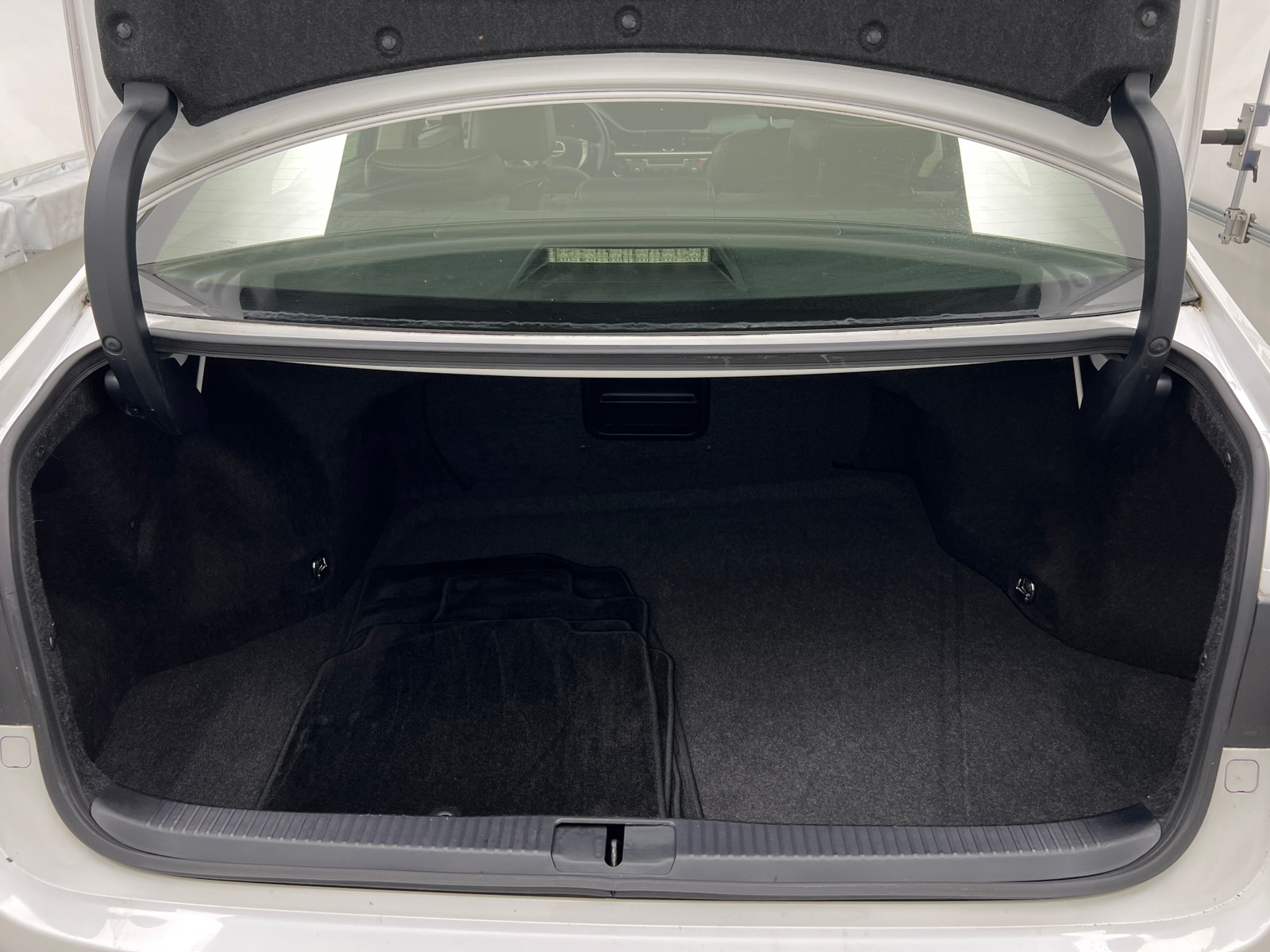 Thumbnail: 2013 Lexus ES - 6