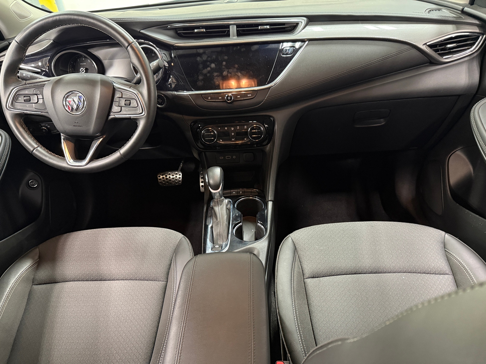 Thumbnail: 2023 Buick Encore GX - 2