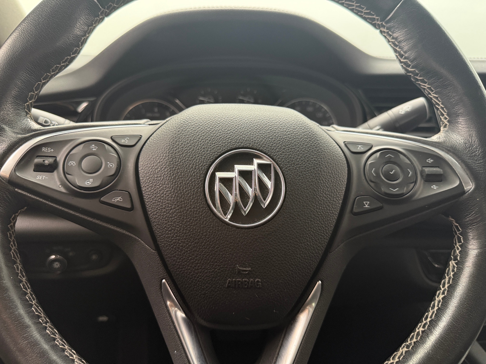 Thumbnail: 2018 Buick Regal - 4