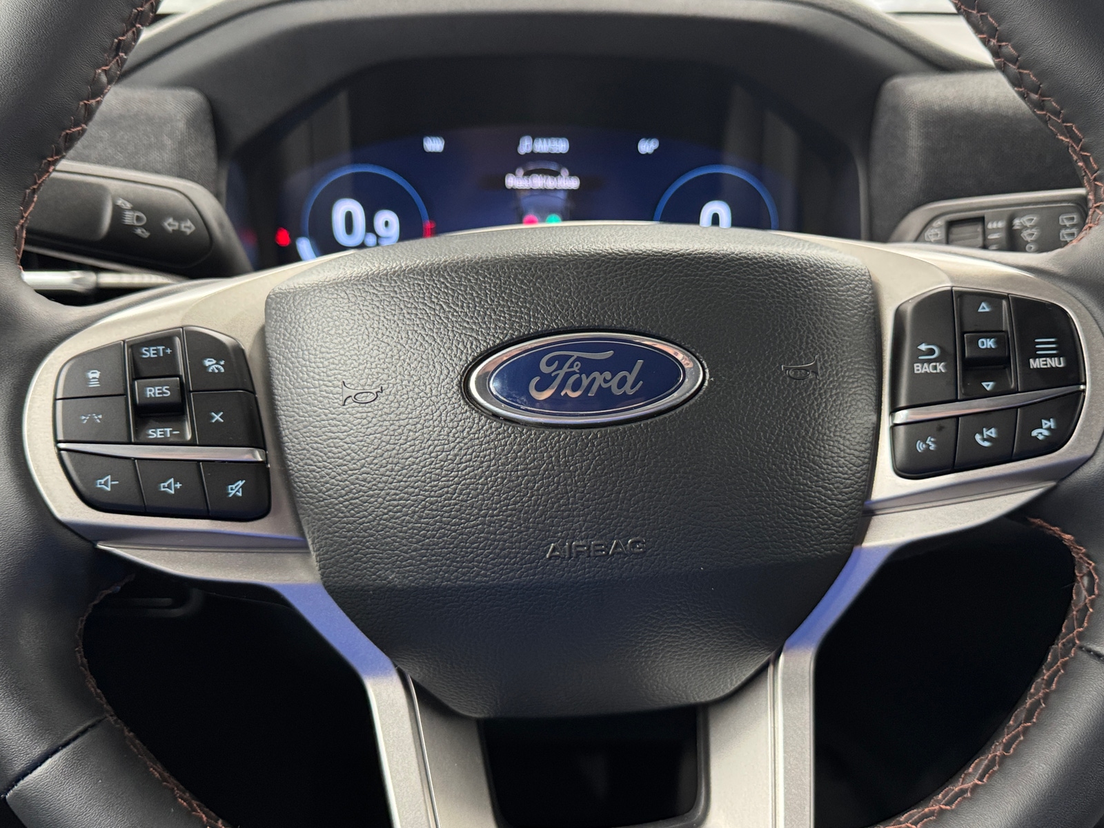 Thumbnail: 2025 Ford Explorer - 5