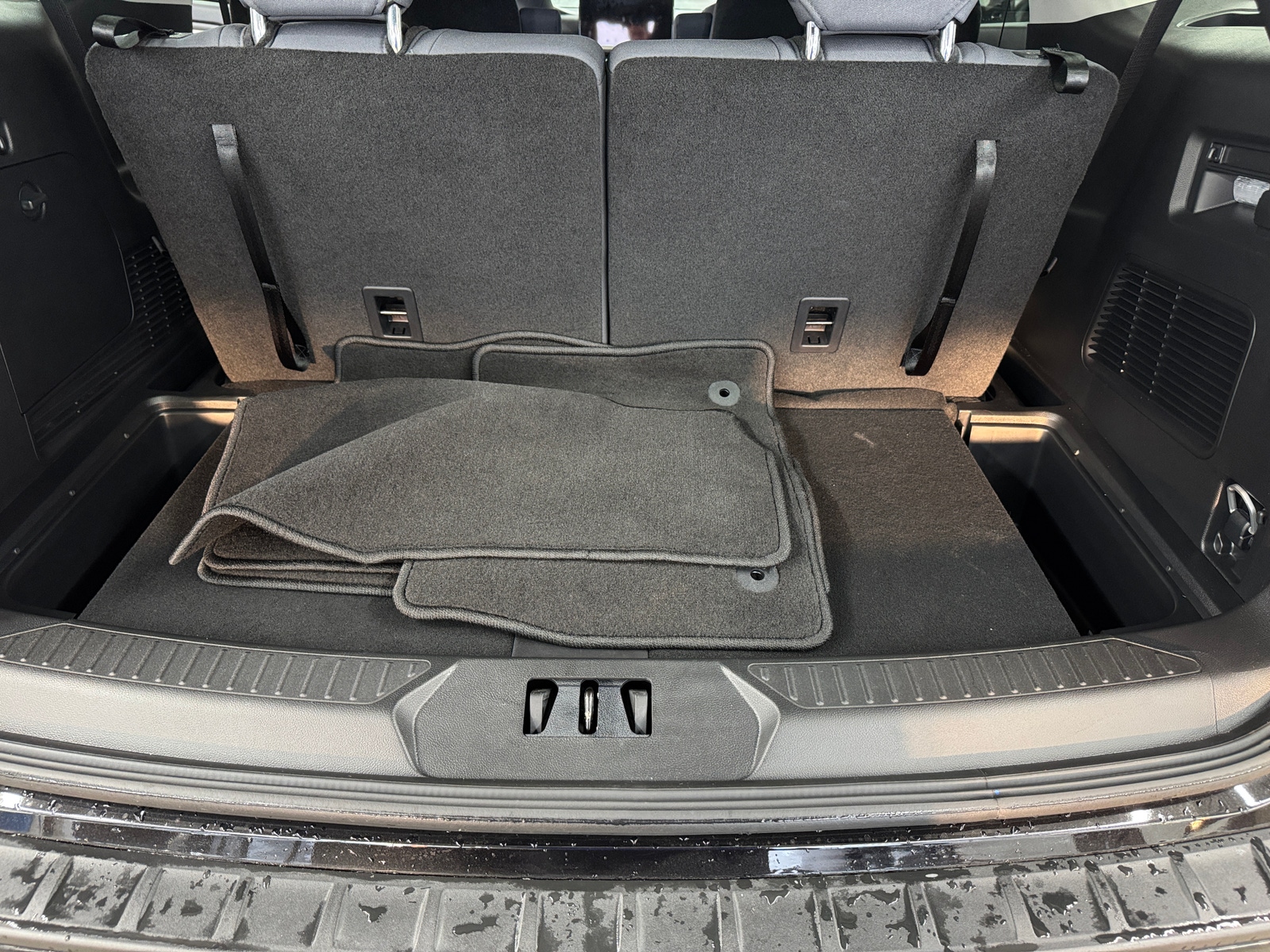 Thumbnail: 2025 Ford Explorer - 7