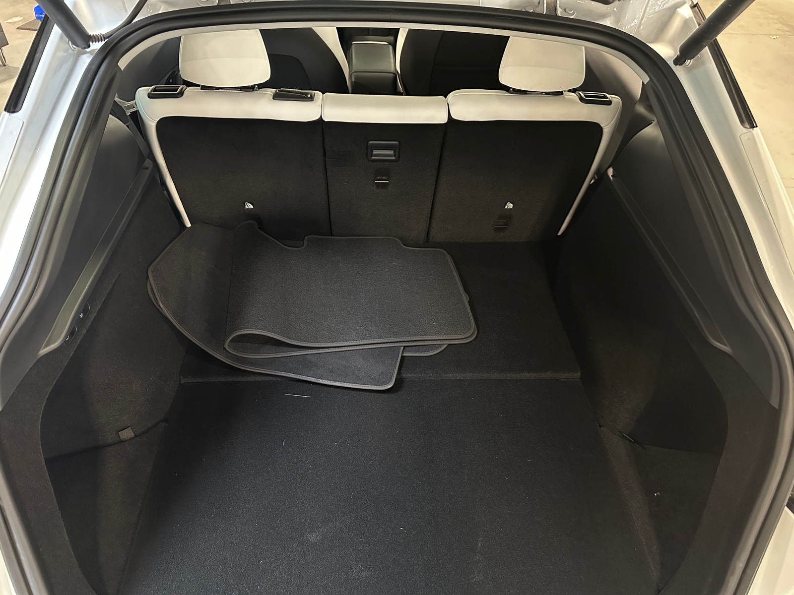 Thumbnail: 2023 Tesla Model Y - 5