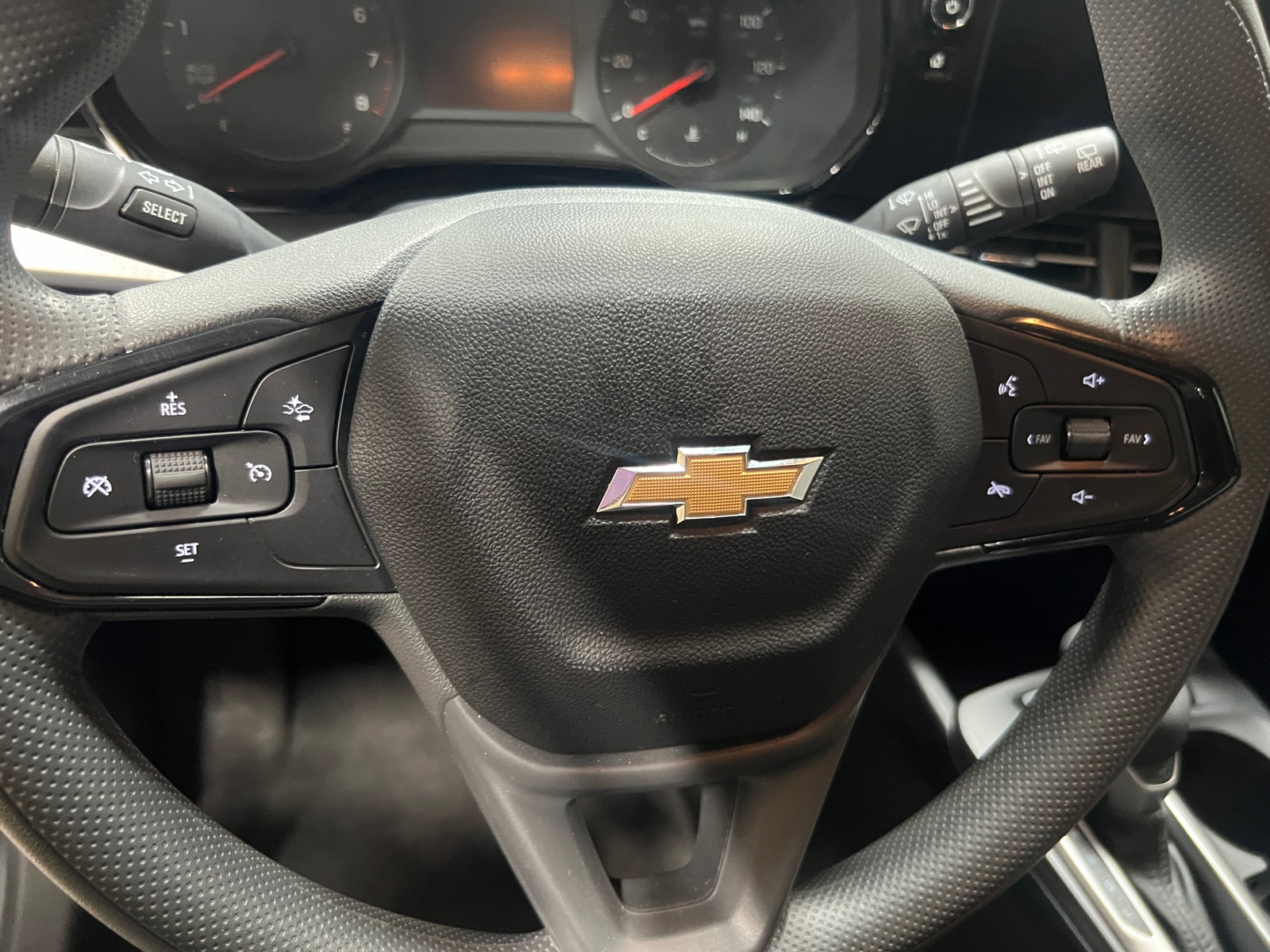 Thumbnail: 2025 Chevrolet Trax - 5