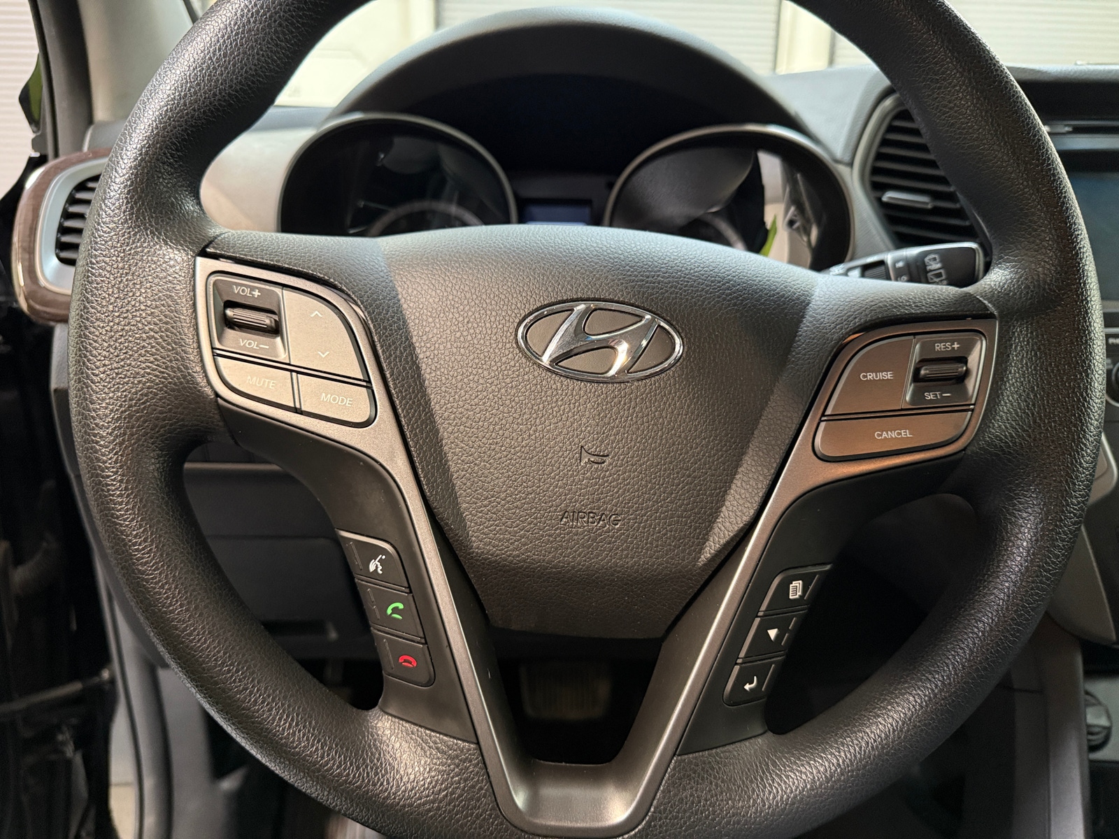 Thumbnail: 2018 Hyundai Santa Fe - 5