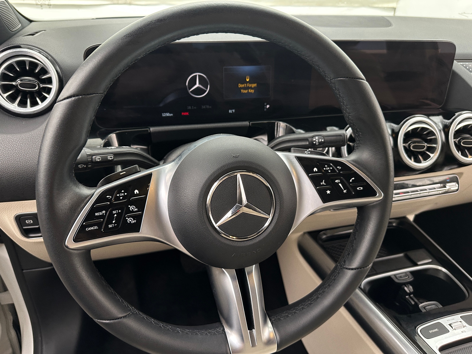 Thumbnail: 2025 Mercedes-Benz GLA - 4