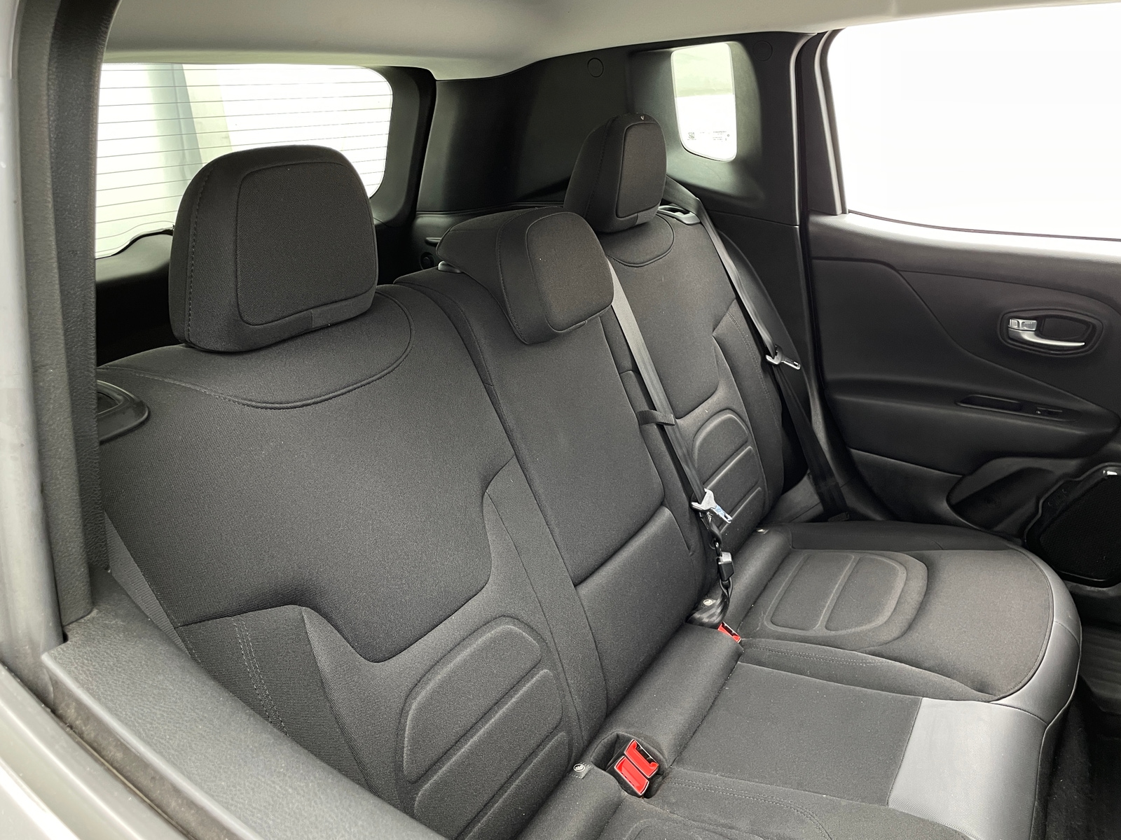 Thumbnail: 2016 Jeep Renegade - 6