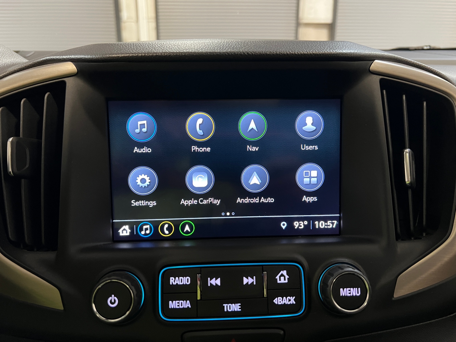 Thumbnail: 2018 GMC Terrain - 3
