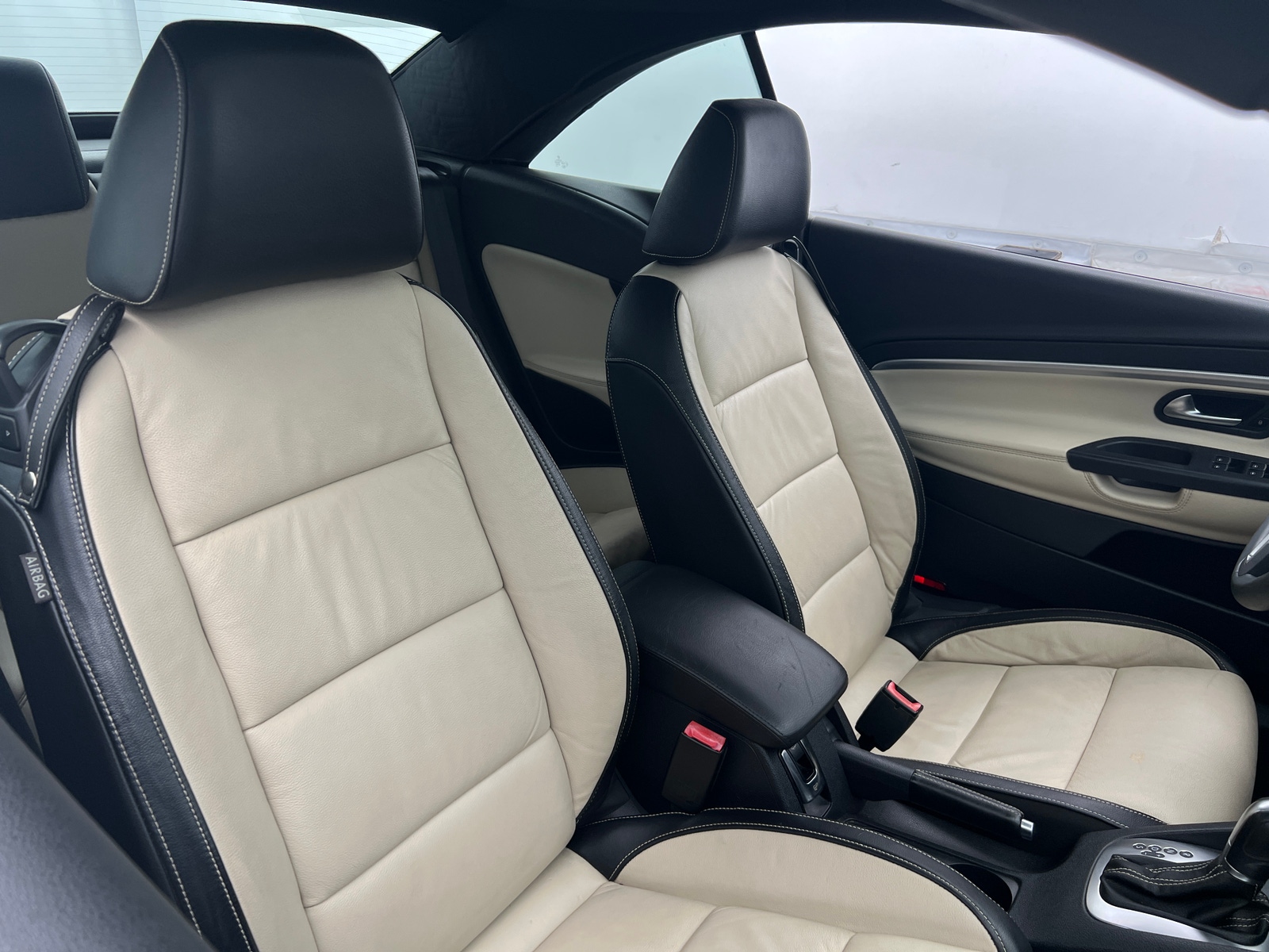 Thumbnail: 2015 Volkswagen Eos - 2