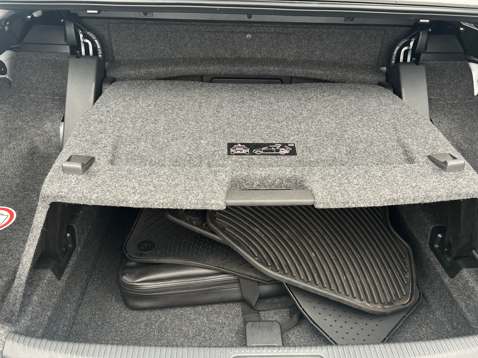 Thumbnail: 2015 Volkswagen Eos - 7